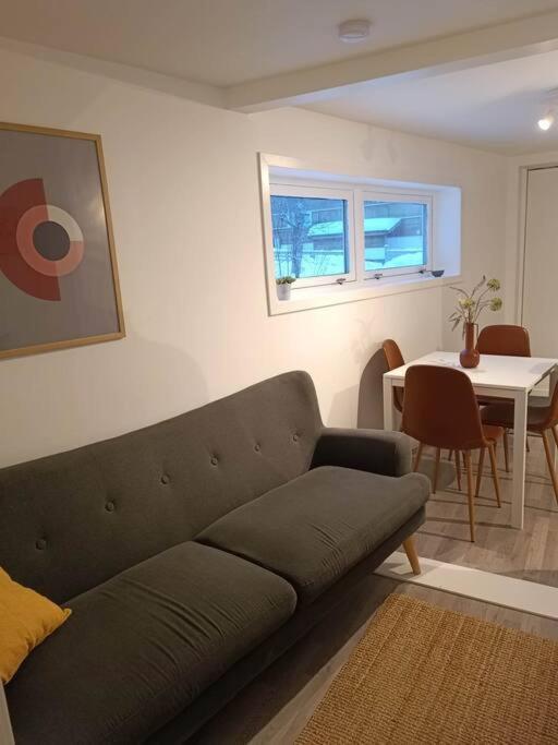 Cozy Apartment Close To Downtown Tromsø Extérieur photo